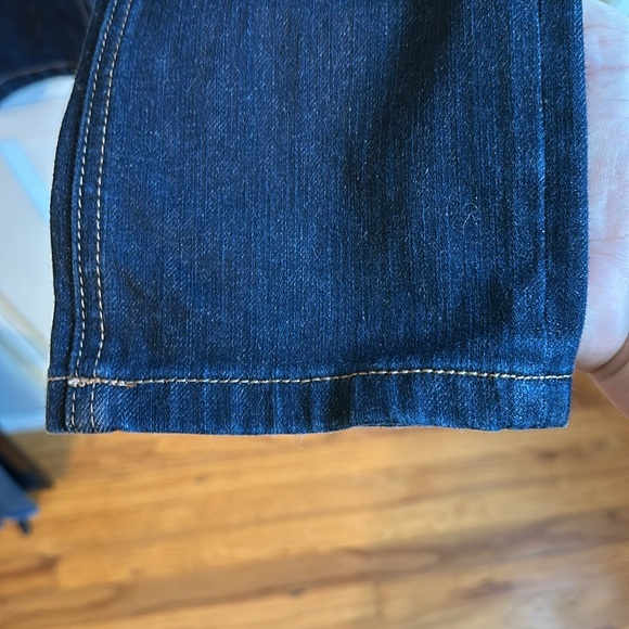 Slim fit straight leg jeans - Picture 6 of 9